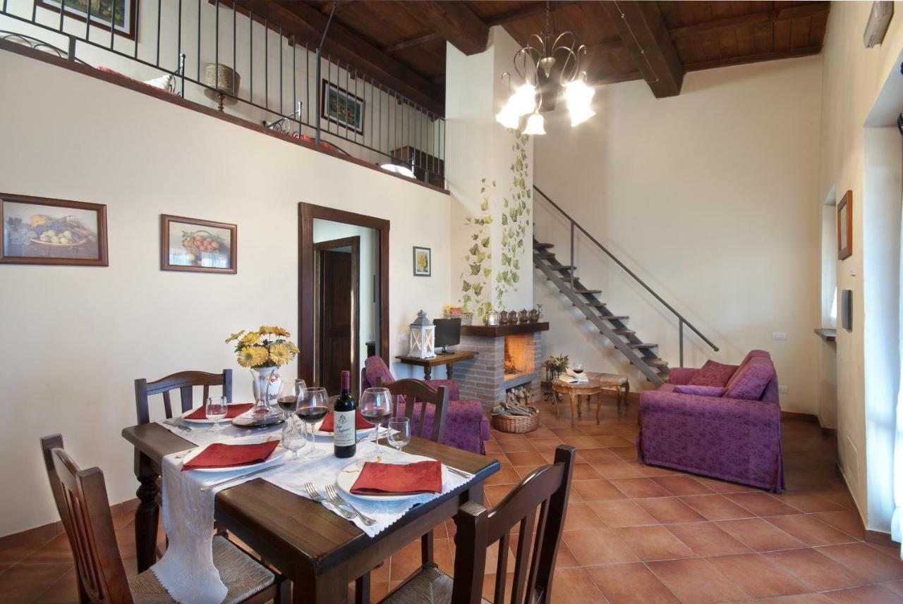 Tenuta Di Forte Sorgnano Gualdo Cattaneo Стая снимка
