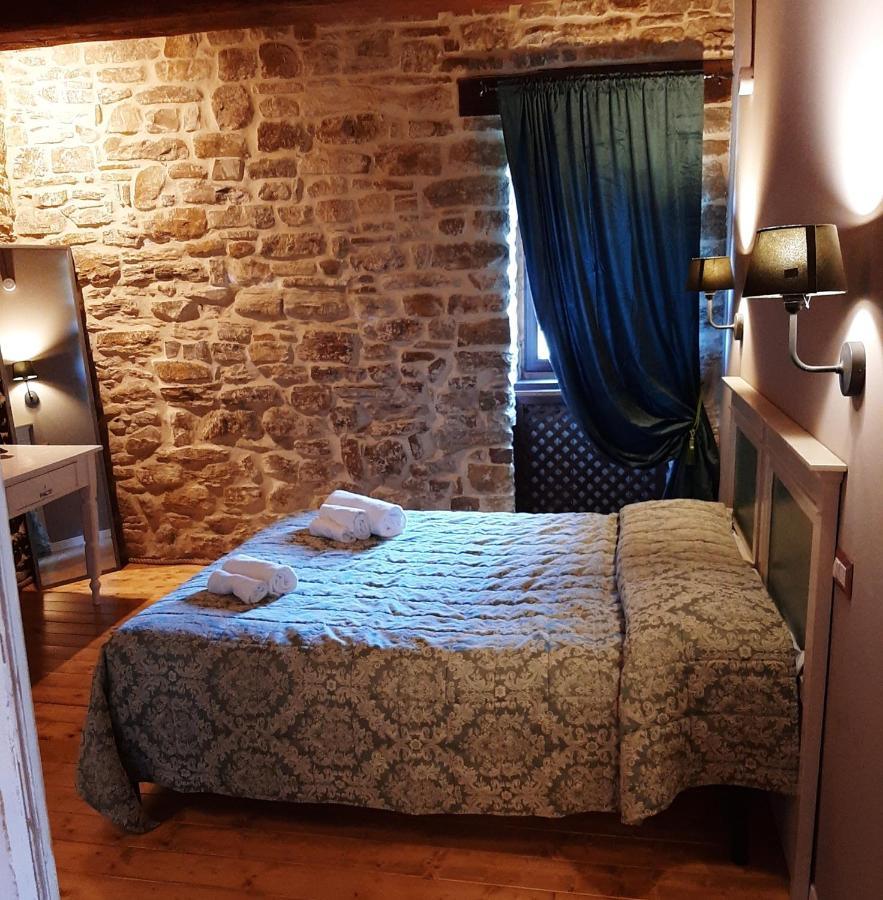 Tenuta Di Forte Sorgnano Gualdo Cattaneo Екстериор снимка