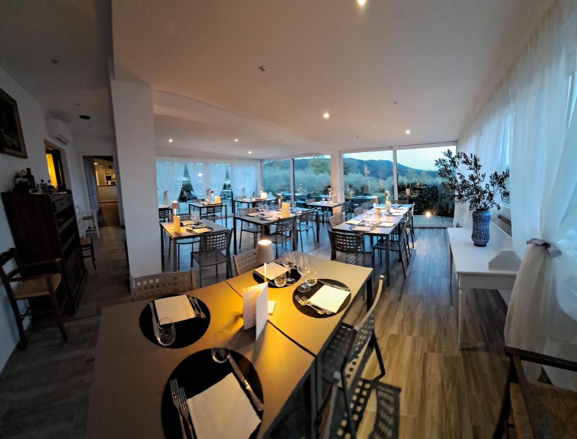 Tenuta Di Forte Sorgnano Gualdo Cattaneo Екстериор снимка