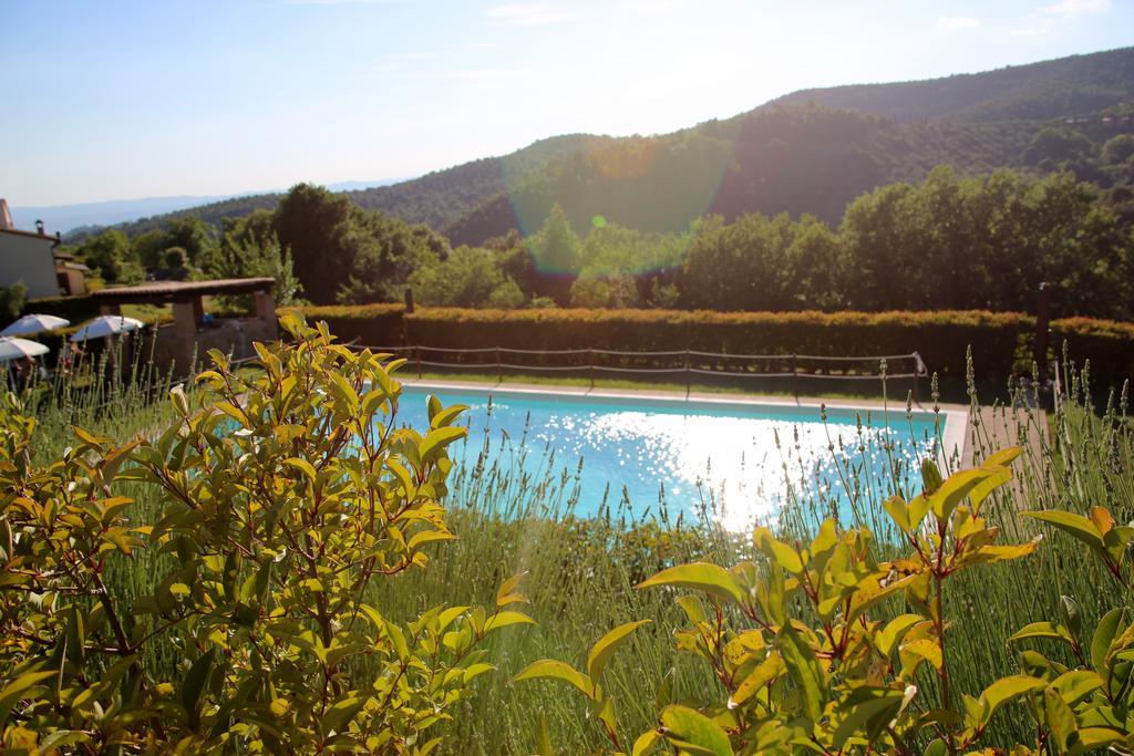 Tenuta Di Forte Sorgnano Gualdo Cattaneo Екстериор снимка